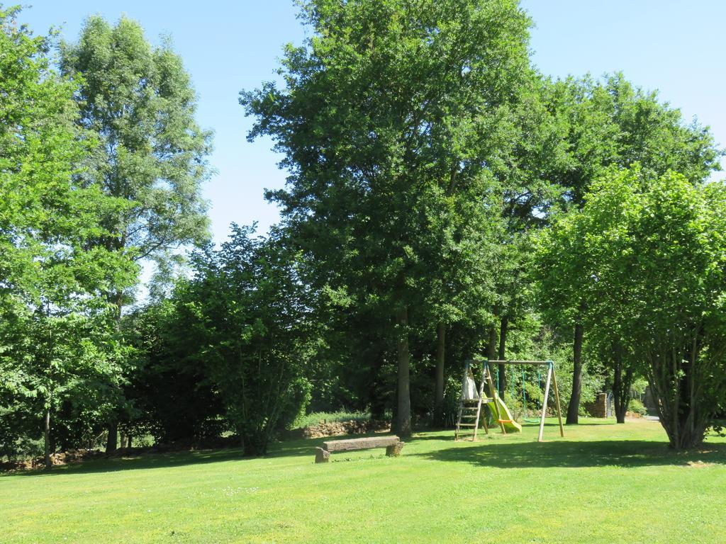 Les Quatre Saisons Bed and Breakfast Moitron-sur-Sarthe Exterior foto